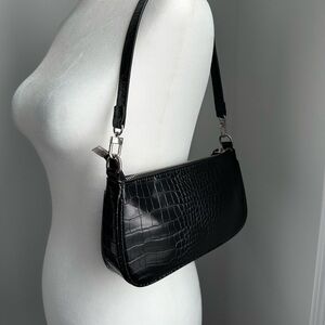 Gorgeous Black Croc Vegan Leather Baguette Bag​​​​​​